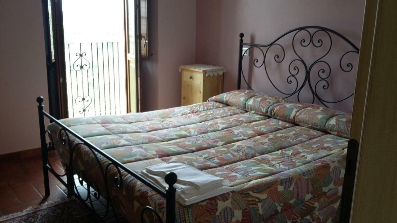 Alloggi Agrituristici Antica Dimora Vila San Demetrio ne' Vestini Exterior foto